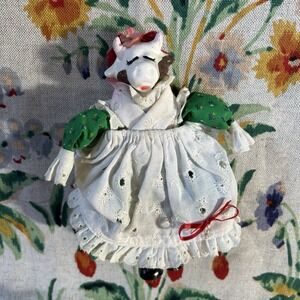 VTG Anamorphic Handmade Handpainted Cow Doll Lashes Primitive Folk Art Cottage